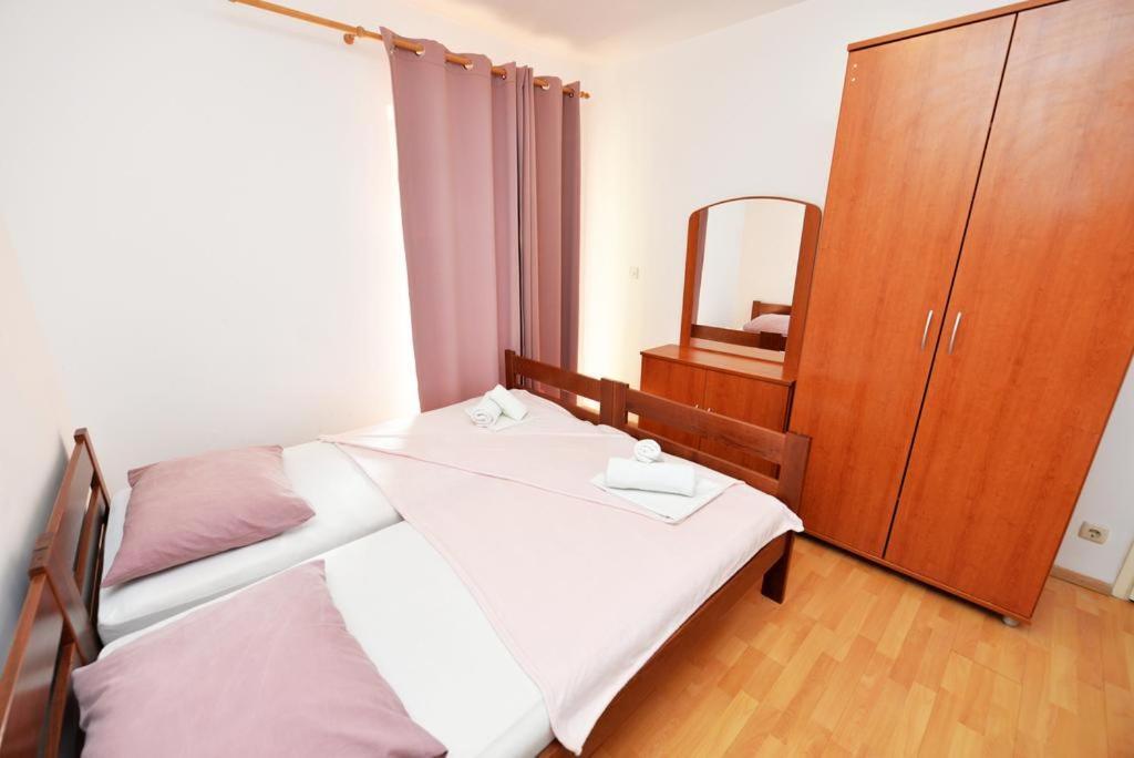 Apartments Rem Новаля Екстер'єр фото