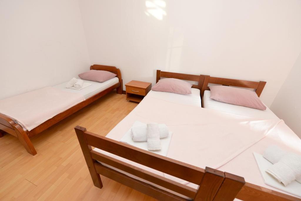Apartments Rem Новаля Екстер'єр фото